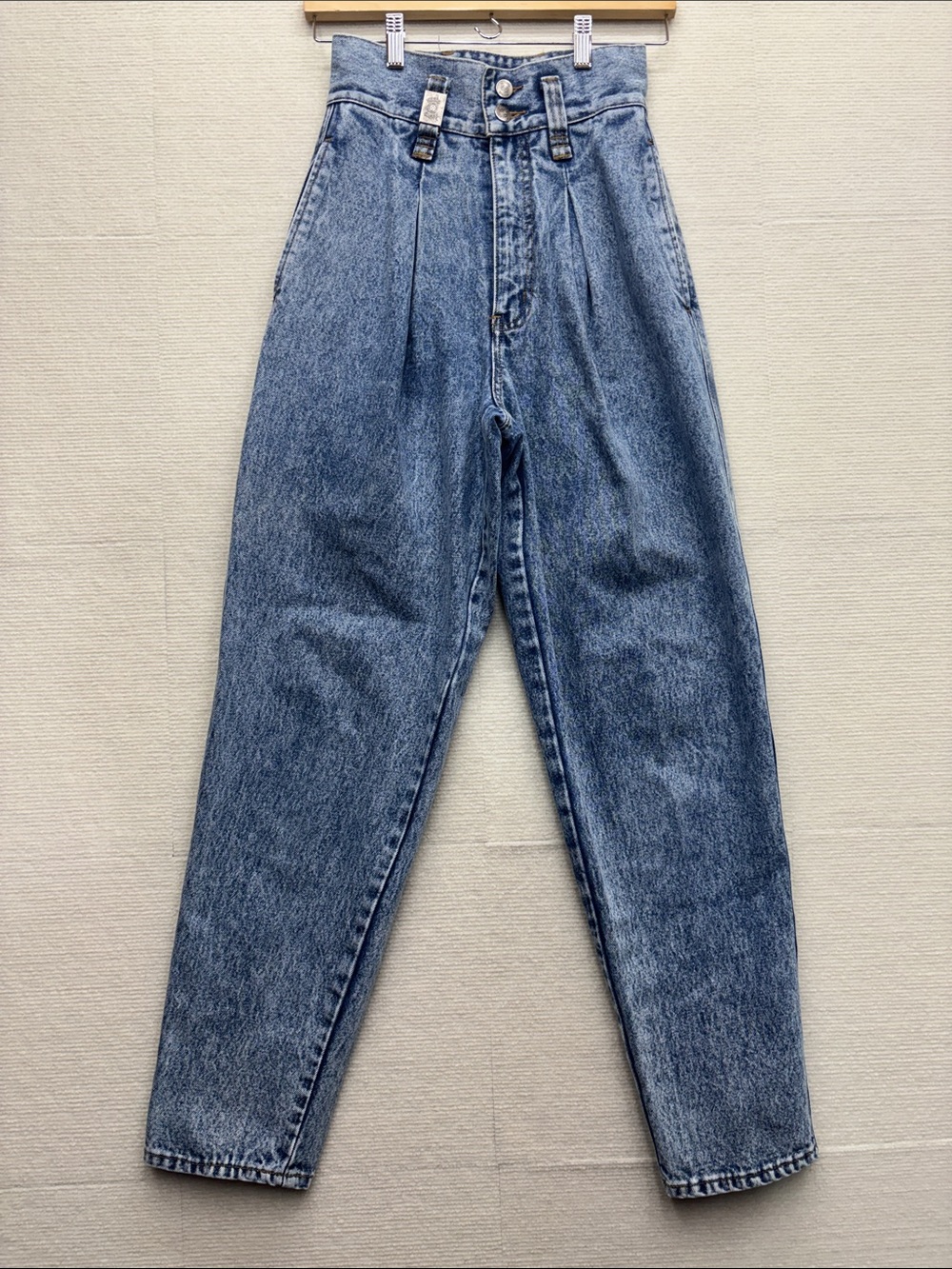 Nuovo Classic High-Rise 5 Jeans in Blue
